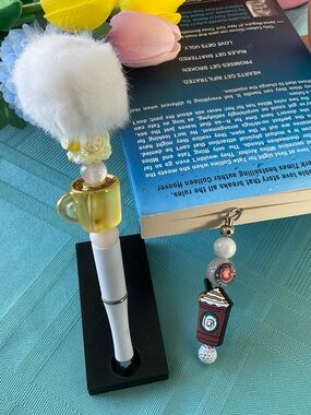 Beaded Bookmark and Pen 🖊️